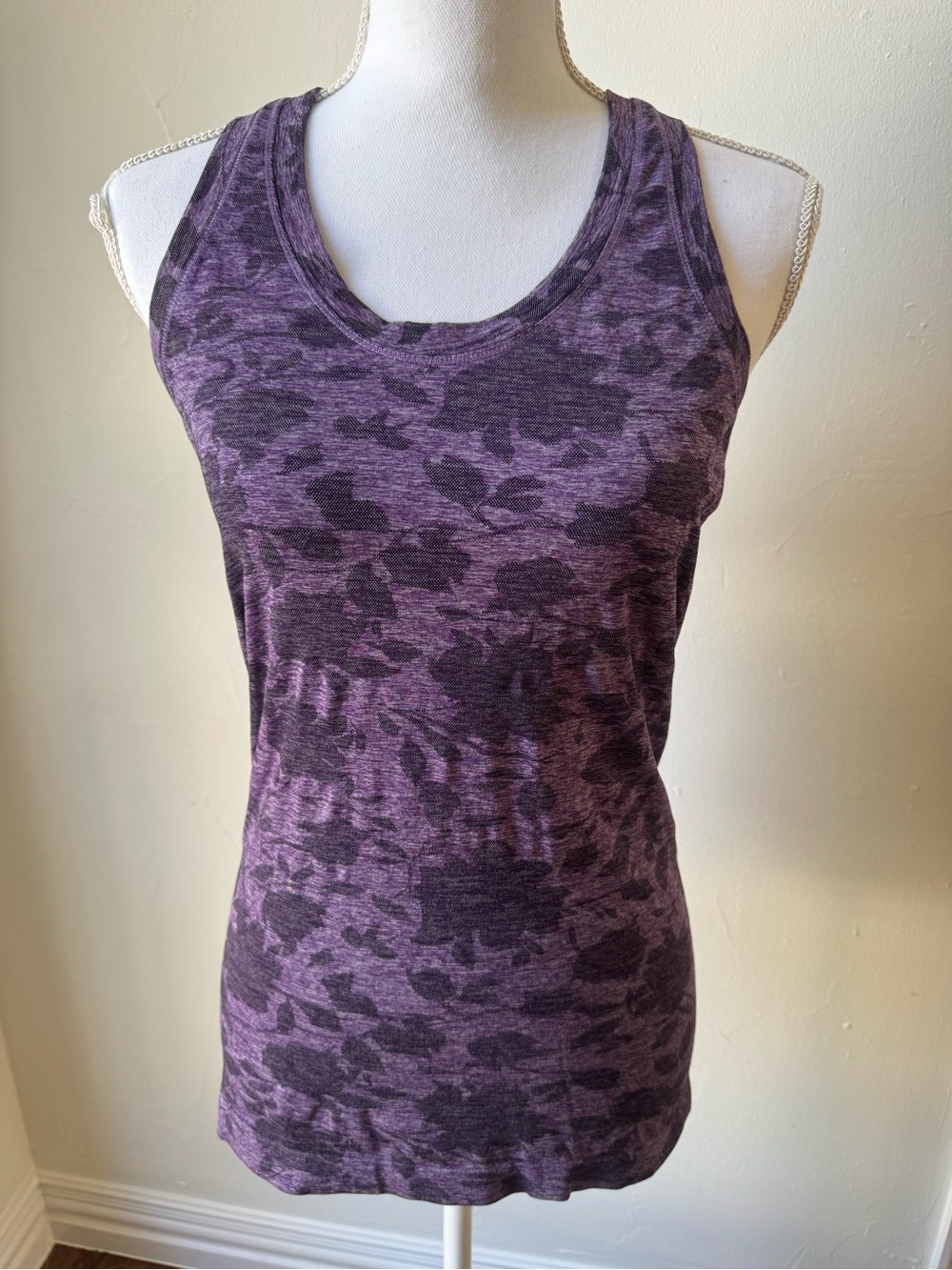 Athleta floral patterned momentum Racerback Tank- like new- medium